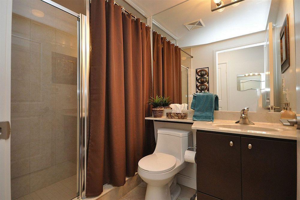 Downtown Mississauga Executive Suites Sq1 Exteriör bild