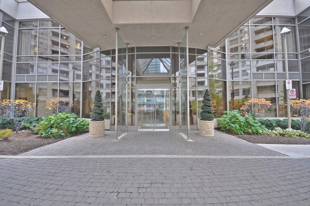 Downtown Mississauga Executive Suites Sq1 Exteriör bild