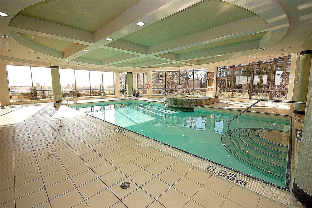 Downtown Mississauga Executive Suites Sq1 Exteriör bild