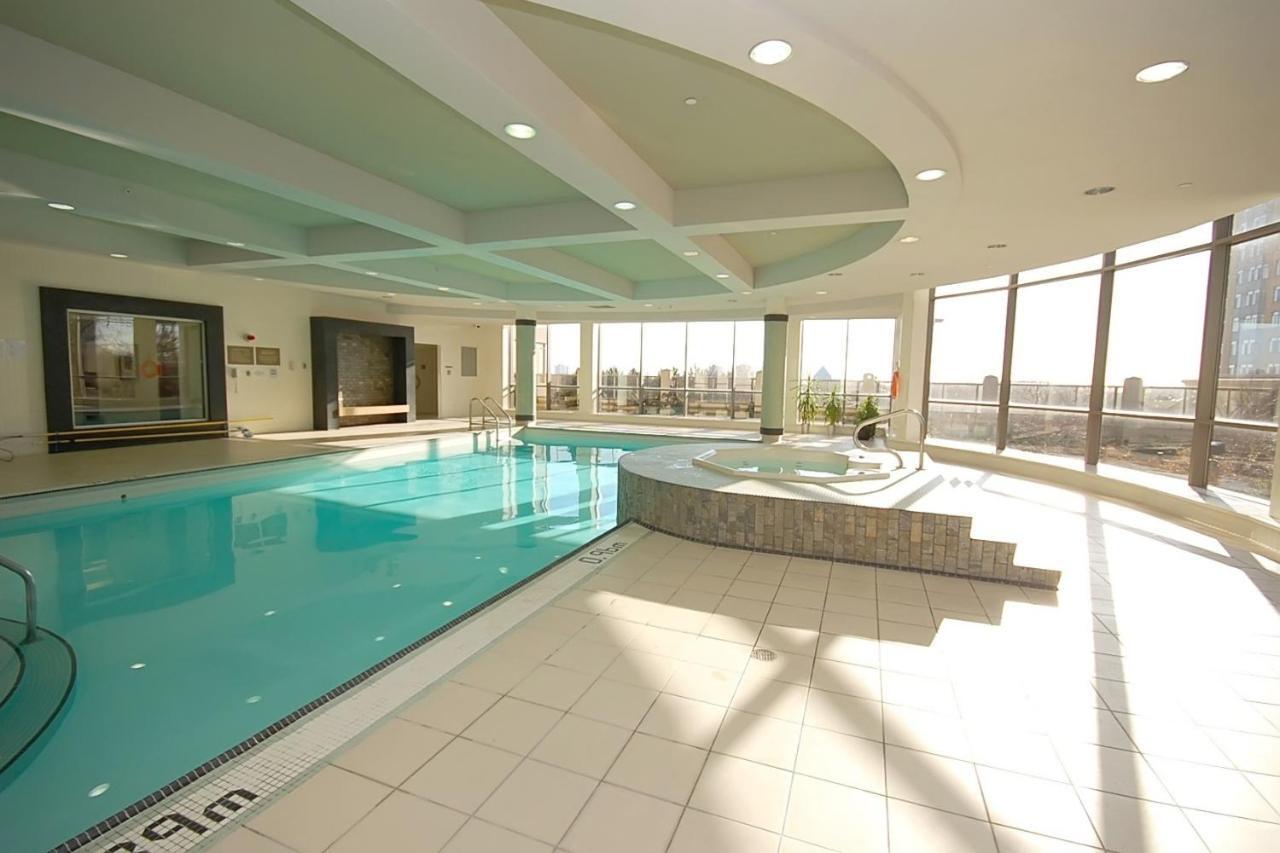 Downtown Mississauga Executive Suites Sq1 Exteriör bild